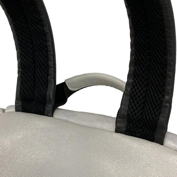 LOUIS VUITTON Discovery Backpack Bronze/Optic White Taigarama - Picture 3 of 15